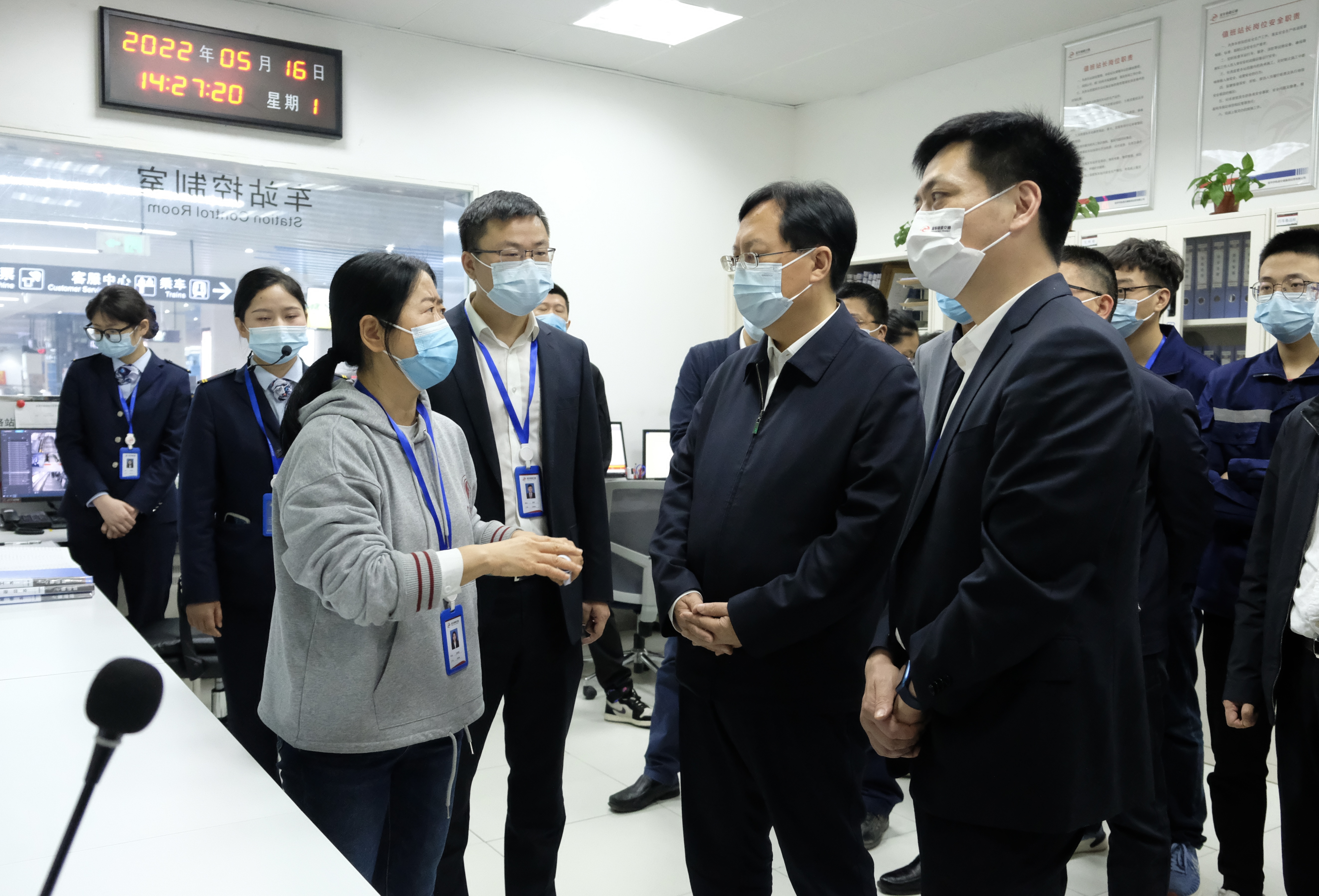 5月16日，市委副書記、市長邢志宏，市政府秘書長褚惠斌帶領(lǐng)市政府相關(guān)職能部門主要負(fù)責(zé)人一行 (3).jpg